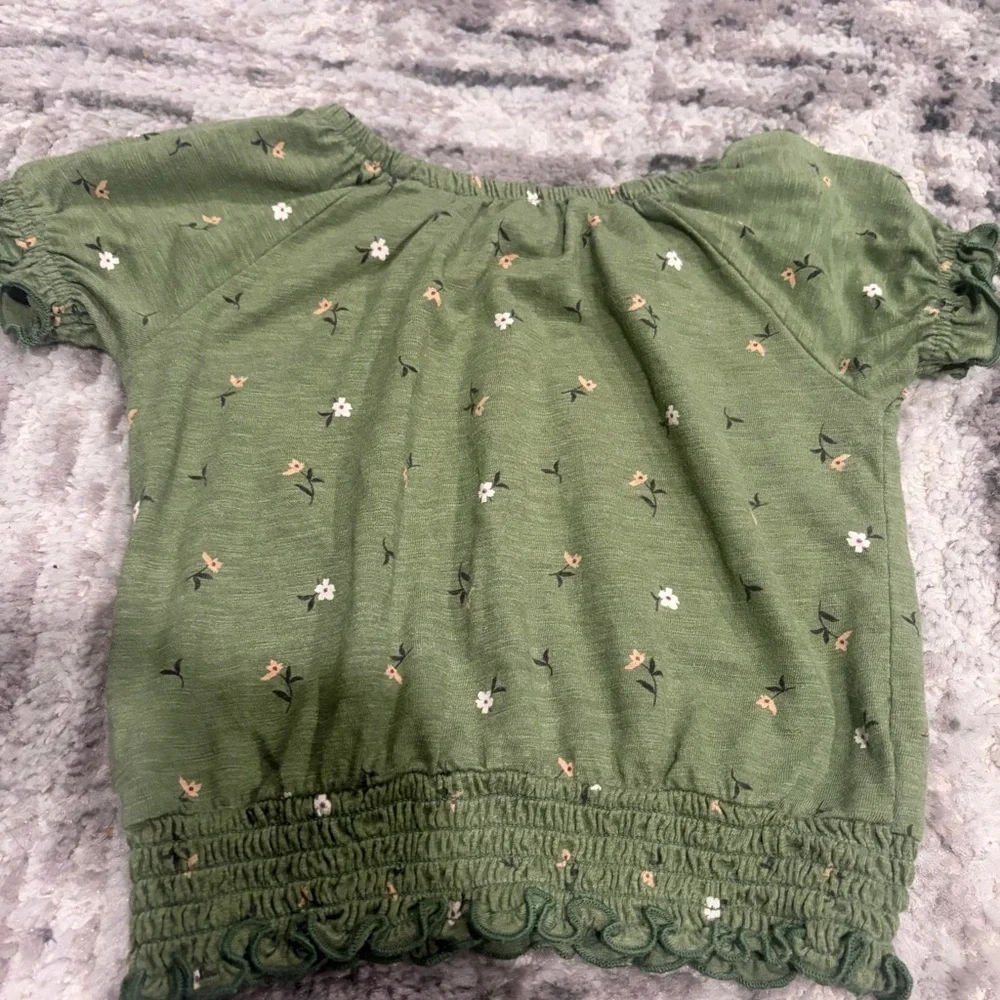 Toddler Girl Old Navy Green Floral Top size 3t Preowned